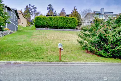 4512 Queen Ann Way, Anacortes, WA 98221 - Photo 4