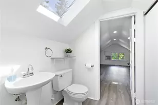 6540 19th Ave NE, Seattle, WA 98115 - Photo 16