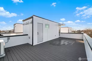 505 11th Ave E, Seattle, WA 98102 - Photo 24