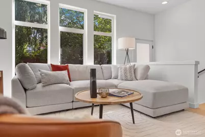 505 11th Avenue E, Seattle, WA 98102 - Photo 2