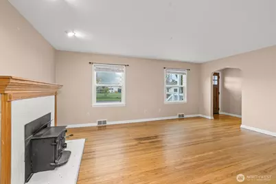 5642 S Thompson Avenue, Tacoma, WA 98408 - Photo 6