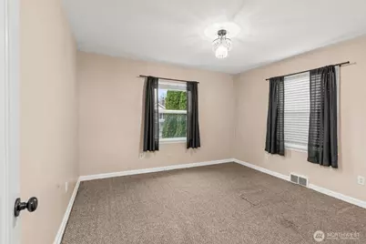 5642 S Thompson Avenue, Tacoma, WA 98408 - Photo 16