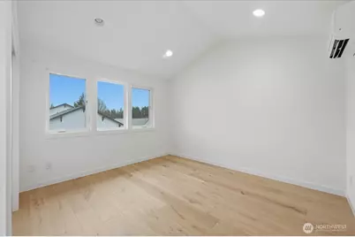 7320 11th Avenue NE, Seattle, WA 98115 - Photo 12