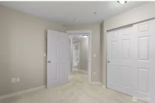 25025 SE Klahanie Blvd, Issaquah, WA 98029 - Photo 8