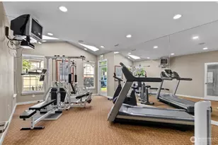 25025 SE Klahanie Blvd, Issaquah, WA 98029 - Photo 20