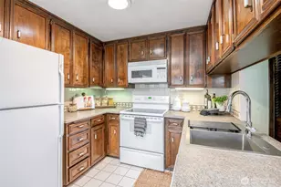 61 Bonney St, Steilacoom, WA 98388 - Photo 14