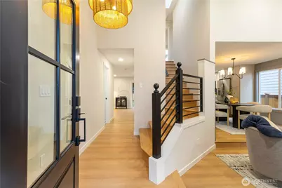 4709 NE 18th Street, Renton, WA 98059 - Photo 2