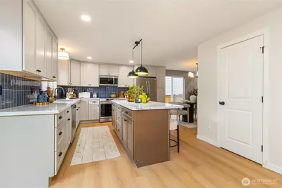 4709 NE 18th Street, Renton, WA 98059 - Photo 6