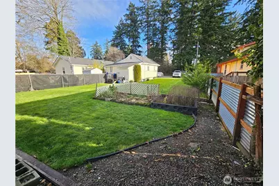 9638 D Street E, Tacoma, WA 98445 - Photo 12