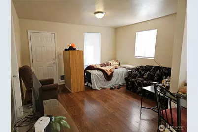 9638 D Street E, Tacoma, WA 98445 - Photo 4