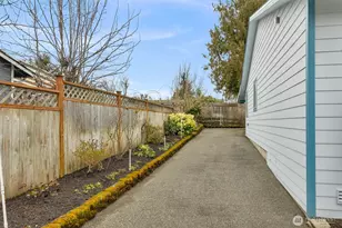 4214 NE 2nd St, Renton, WA 98059 - Photo 28