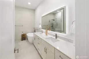 15604 48th Pl W, Edmonds, WA 98026 - Photo 16