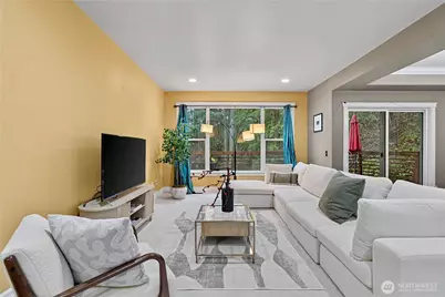 842 208th Ave NE, Sammamish, WA 98074 - Photo 16