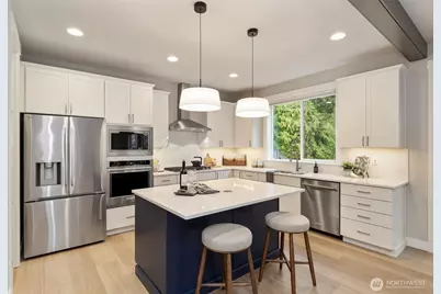 18585 Sawgrass Drive NE, Poulsbo, WA 98370 - Photo 2