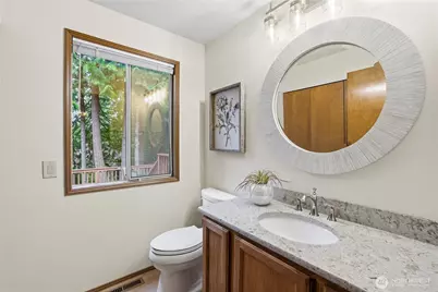 23038 NE 19th Drive, Sammamish, WA 98074 - Photo 16