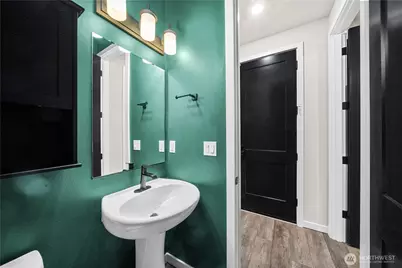 33260 Glacier Avenue SE, Black Diamond, WA 98010 - Photo 16