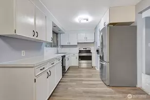 7313 228th St SW, Mountlake Terrace, WA 98043 - Photo 8