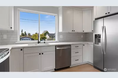 429 Legion Drive #C, Everett, WA 98201 - Photo 6