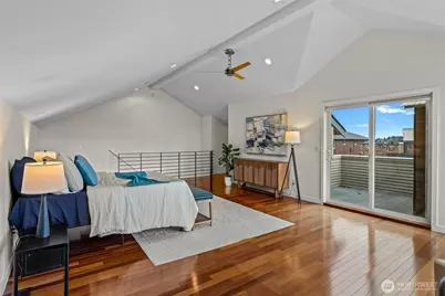 1203 5th Avenue N, Seattle, WA 98109 - Photo 28