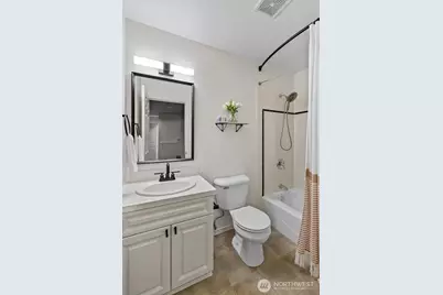 1203 5th Avenue N, Seattle, WA 98109 - Photo 22