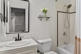 1203 5th Ave N, Seattle, WA 98109 - Photo 22