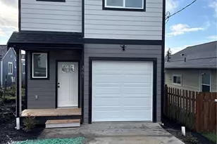 3701 W E St, Bremerton, WA 98312 - Photo 1