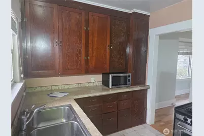 2726 S 14th Street, Tacoma, WA 98405 - Photo 6