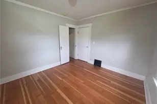 2726 S 14th St, Tacoma, WA 98405 - Photo 8