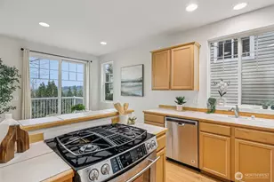 13017 NE 182nd Pl, Bothell, WA 98011 - Photo 4