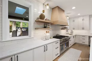 12206 NE 61st St, Kirkland, WA 98033 - Photo 10