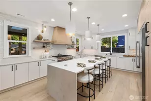 12206 NE 61st St, Kirkland, WA 98033 - Photo 8