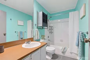 11300 1st Ave NE, Seattle, WA 98125 - Photo 16