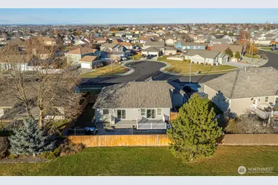 225 E Inglewood Drive, Moses Lake, WA 98837 - Photo 22