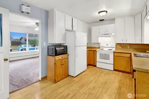 2827 Elm St, Bellingham, WA 98225 - Photo 16