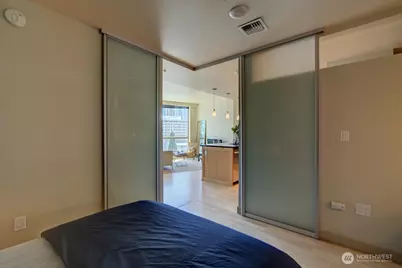 10610 NE 9th Place #1101, Bellevue, WA 98004 - Photo 10