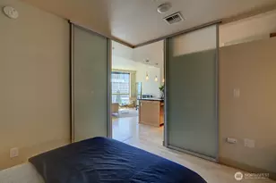 10610 NE 9th Pl, Bellevue, WA 98004 - Photo 10