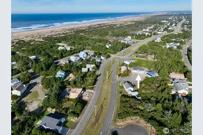716 Reporter Court, Ocean Shores, WA 98569 - Photo 8
