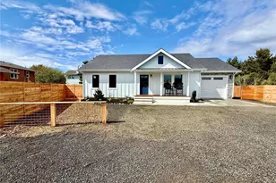 716 Reporter Ct, Ocean Shores, WA 98569 - Photo 1