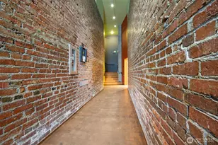 615 E Pike St, Seattle, WA 98122 - Photo 24