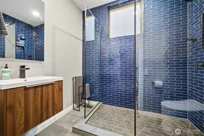 615 E Pike Street #402, Seattle, WA 98122 - Photo 22