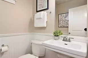 5801 55th Ave NE, Seattle, WA 98105 - Photo 18