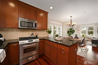 5801 55th Avenue NE #A, Seattle, WA 98105 - Photo 16