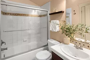 3411 21st Ave W, Seattle, WA 98199 - Photo 18