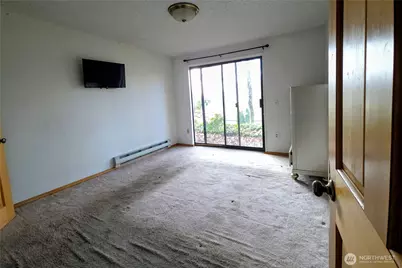 12421 74th Lane #18, Seattle, WA 98178 - Photo 14