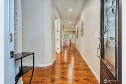 10550 Sheridan Crescent NE, Redmond, WA 98053 - Photo 4