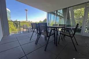 501 Roy St, Seattle, WA 98109 - Photo 1