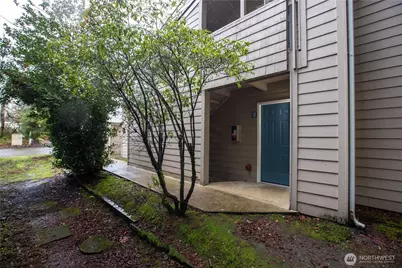 1700 Lake Park Drive SW #16, Tumwater, WA 98512 - Photo 2