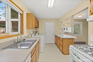 15551 Densmore Ave N, Shoreline, WA 98133 - Photo 6