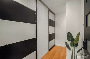 1002 5th Ave N, Seattle, WA 98109 - Photo 4