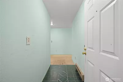 206 Mountain Park Boulevard SW #D101, Issaquah, WA 98027 - Photo 4